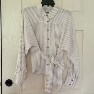 CAbi Style #4155 Tied Up Shirt” Beige Striped Button-Up Shirt Size M